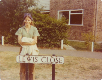 Street near Oxford named after Lewis
